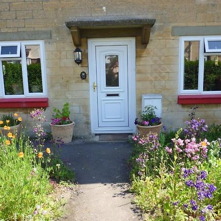 Calne Bed And Breakfast Eksteriør bilde